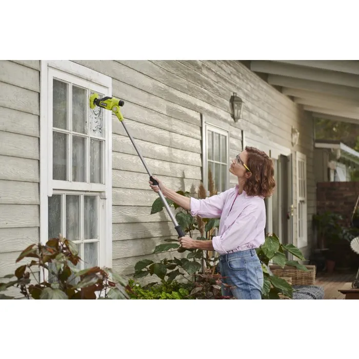 Ryobi Brosse de nettoyage télescopique RTS4-0 4V USB Lithium