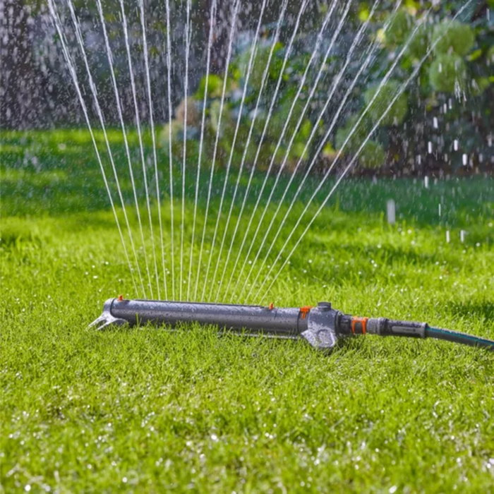Gardena Pompe de récupérateur de pluie 2600 Comfort 18V avec batterie et chargeur