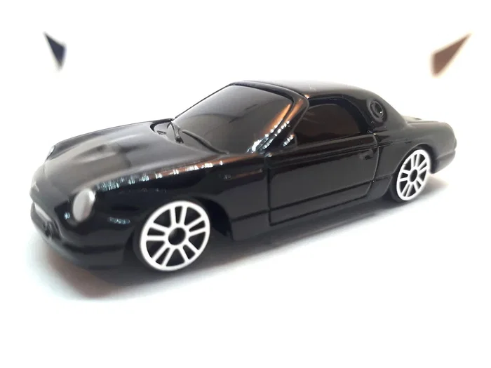 Maisto Fresh Metal Miniature Thunderbird, Voiture jouet Noir 1:64 Maisto Fresh Metal Miniature Thunderbird, Voiture jouet Noir 1:64
