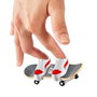 Hot Wheels Skate Pack de 4 fingerboards et chaussures de skate en assortiment
