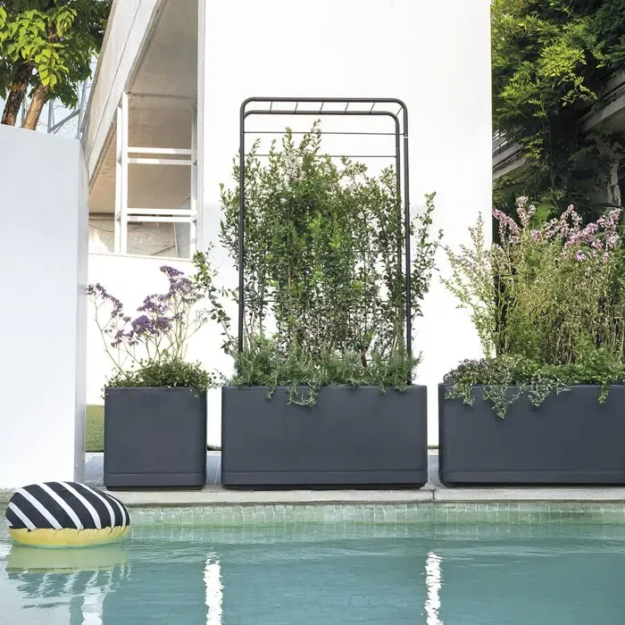 Deroma Cosmo Porte-Plantes en Métal Gris, 78 x H 155 cm, Conception Élégante et Contemporaine pour Intérieur et Extérieur