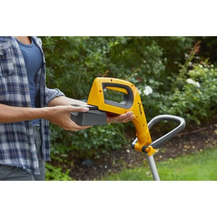Stiga GT 100e Kit - Coupe-bordure électrique sur batterie 20V Alpina, largeur de coupe 25 cm, système de coupe au fil nylon