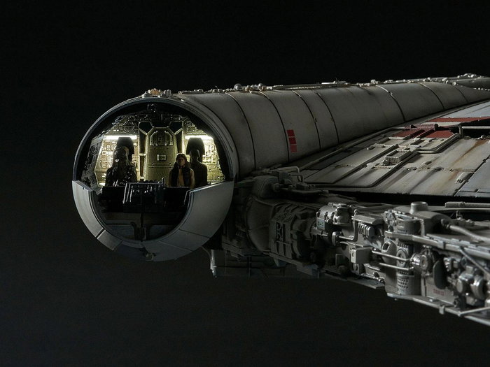 Bandai Star Wars Maquette Perfect Grade 1/72 Millennium Falcon