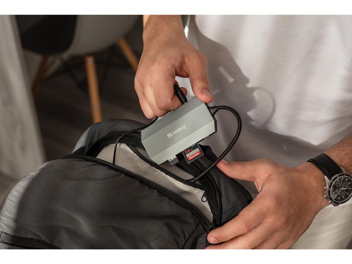 Sandberg Hub de Voyage USB-C 6 en 1 avec Ports HDMI, USB 3.0, RJ45, Lecteur de Carte SD et Audio Sandberg Hub de Voyage USB-C 6 en 1 avec Ports HDMI, USB 3.0, RJ45, Lecteur de Carte SD et Audio