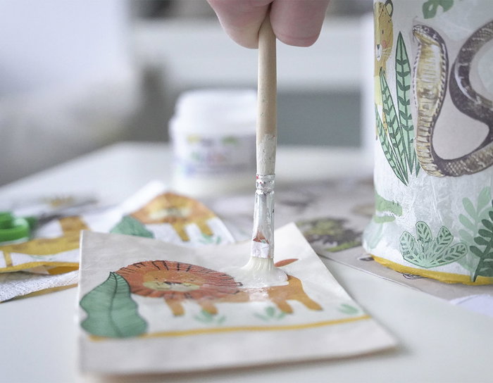 Kreul Pegamento para decoupage MUCKI especial Niños 158gr. - 150ml.