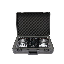 MAGMA Carry Lite Dj-Case L - Malette pour contrôleurs de taille moyenne en MDF et aluminium, avec mousse EVA, 37,5 x 51 x 16 cm