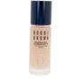 Bobbi Brown Fond de teint WEIGHTLESS SKIN SPF15 Teint mat naturel longue tenue 30 ml