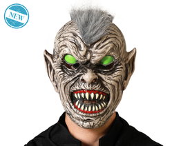 Masque de monstre gris avec yeux verts et dents pointues