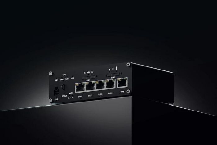 Teltonika Networks RUTC50 Routeur 5G LTE avec WiFi 6 Dual-Band, Ports Gigabit Ethernet, Dual SIM et GNSS pour Traçage de Position Teltonika Networks RUTC50 Routeur 5G LTE avec WiFi 6 Dual-Band, Ports Gigabit Ethernet, Dual SIM et GNSS pour Traçage de Position