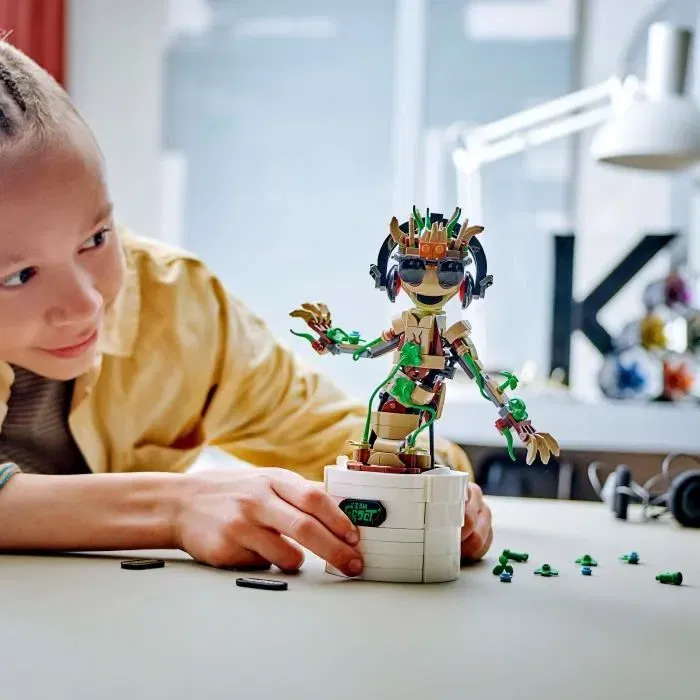 LEGO Marvel 76297 La Danse de Bébé Groot - Jouet à Construire Interactif et Animé - Figurine Marvel - À Partir de 10 Ans