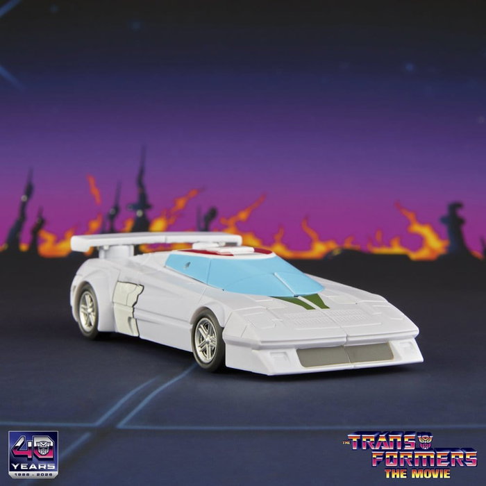 Hasbro Transformers Studio Series Wheeljack Deluxe Class