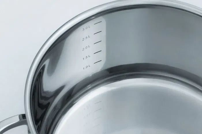 GSW Batterie de cuisine induction Alara en acier inoxydable 18/10, 14 pièces, couvercle verre trempé, poignées ergonomiques