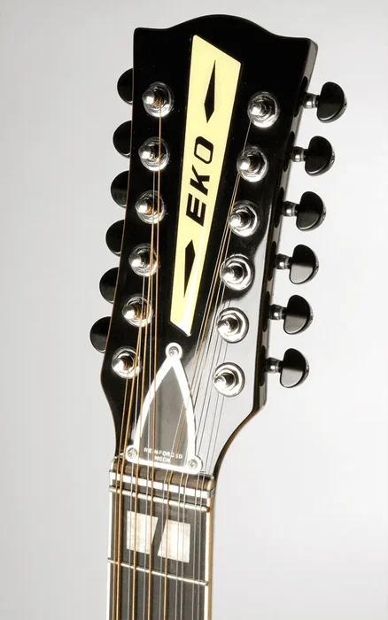 EKO Guitare Acoustique Dreadnought Ranger 12 A/E 12 cordes Honey Burst EKO Guitare Acoustique Dreadnought Ranger 12 A/E 12 cordes Honey Burst