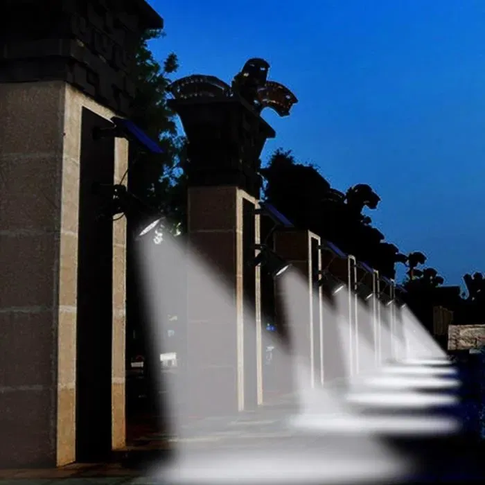 Lumisky SPIKY AWAY W34 Projecteur Solaire LED 2 en 1 Blanc, Dimmable, A Piquer ou A Fixer, H 42 cm