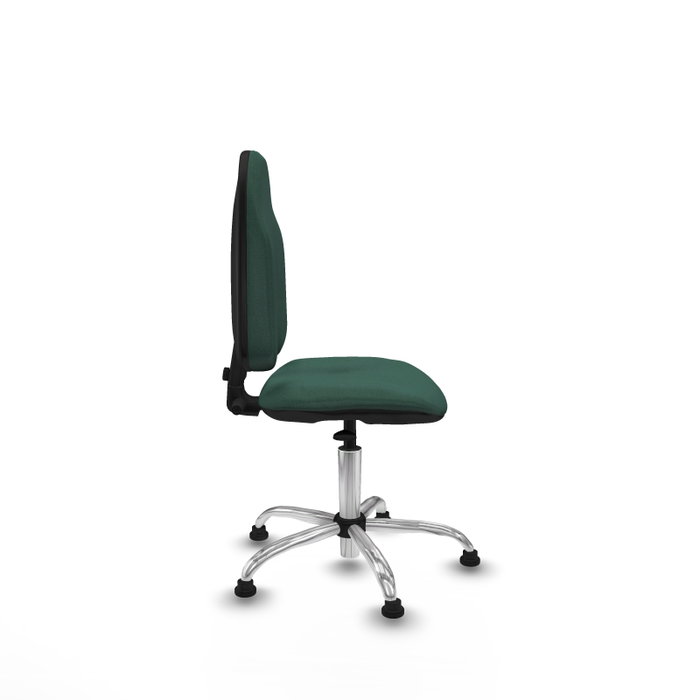 Chaise de bureau Algarra avec mécanisme de contact permanent de base, recouverte de tissu vert bouteille. Équipée d'une base chromée, sans accoudoirs et avec butées