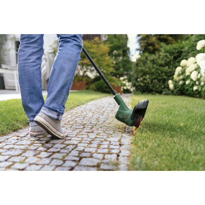 Bosch EasyGrassCut 18-230 avec batterie et chargeur