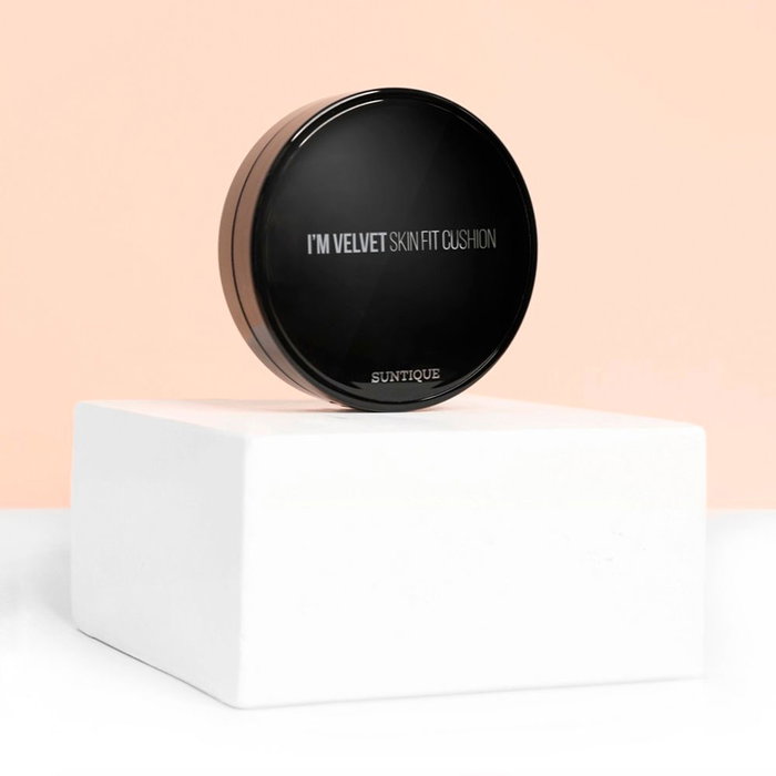 Suntique I'M VELVET skin fit coussin SPF50+ 12g - BB crème vegane hydratante anti-rides avec Acide Hyaluronique pour peaux sensibles