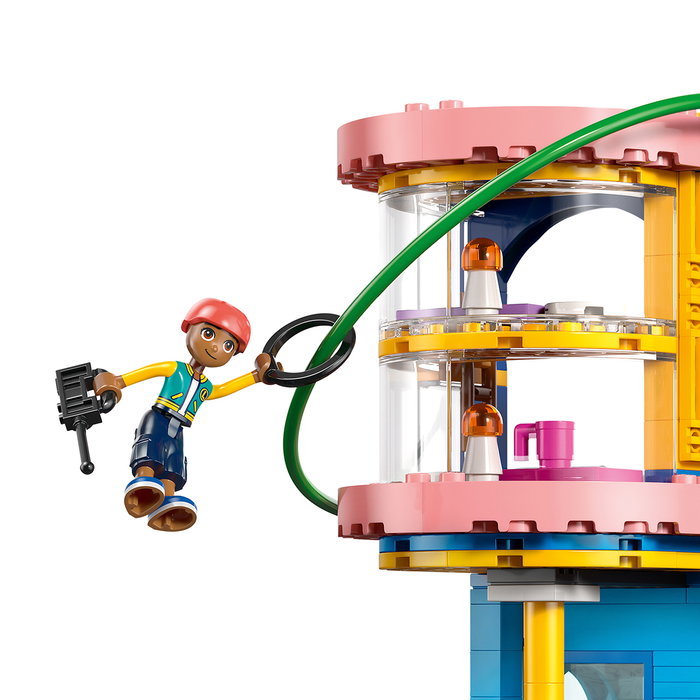 LEGO Friends 42689 Le Club-House de Heartlake City LEGO Friends 42689 Le Club-House de Heartlake City