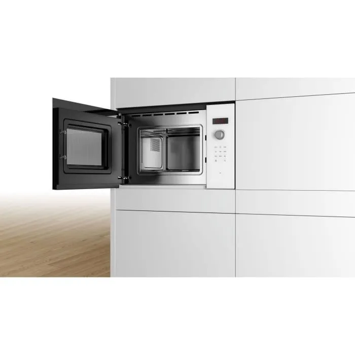 Bosch BFL523MW1F - Micro-onde encastrable compact SER4, blanc, 800 W, 38 L, avec fonction Cleaning Assistance - 59.4 x 31.7 x 38.2 cm Bosch BFL523MW1F - Micro-onde encastrable compact SER4, blanc, 800 W, 38 L, avec fonction Cleaning Assistance - 59.4 x 31.7 x 38.2 cm