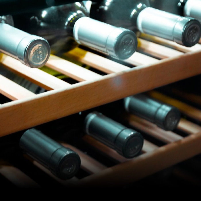 Cave à vin Cecotec Bolero GrandSommelier Origin 18 18 bouteilles rétro beige NoFrost LED