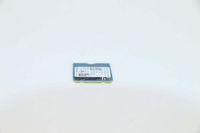Lenovo SSD M.2 PCIe NVMe 128Go, facteur de forme M.2-2242, interface Gen3x2 pour stockage haute performance