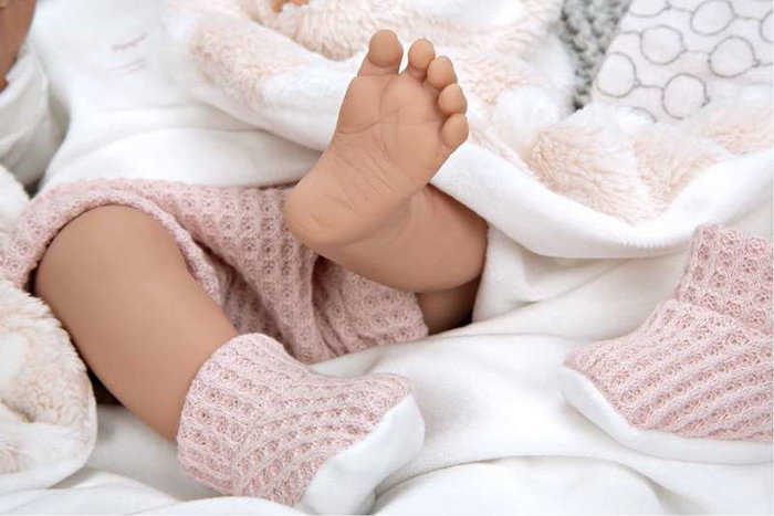 Muñecas Arias Muñeca Elegance Aria Rosa 38 cm - Poupée poids avec corps en vinyle et couverture - Fille