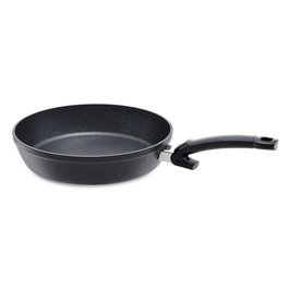 Fissler 159-105-24-100/0 - Poêle à frire Adamant® Comfort 24 cm avec revêtement antiadhésif durci sans PFOA et fond apte pour induction