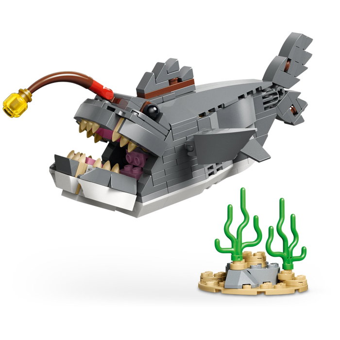 LEGO Creator 3-en-1 Le Redoutable Requin et le Coffre au Trésor, 379 pièces LEGO Creator 3-en-1 Le Redoutable Requin et le Coffre au Trésor, 379 pièces