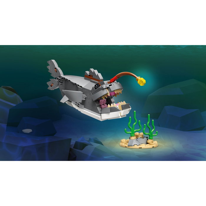 LEGO Creator 3-en-1 Le Redoutable Requin et le Coffre au Trésor, 379 pièces LEGO Creator 3-en-1 Le Redoutable Requin et le Coffre au Trésor, 379 pièces