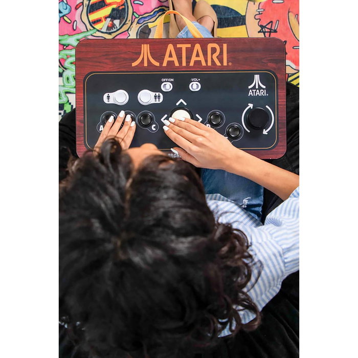 Arcade1Up Couchcade Console de Jeux Rétro Portative avec 10 Jeux Atari, Contrôleur Sans Fil HDMI, Puf Inclus, Nostalgie Arcade Arcade1Up Couchcade Console de Jeux Rétro Portative avec 10 Jeux Atari, Contrôleur Sans Fil HDMI, Puf Inclus, Nostalgie Arcade