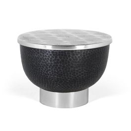 GINER Y COLOMER Table basse ronde en aluminium, style moderne et artisanal, plateau avec gravures, base martelée, couleur aluminium et noir