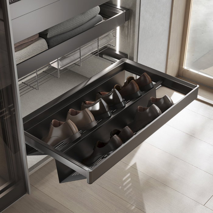 Emuca Kit de range-chaussures extractible pour armoires Quartz, réglable, module 700mm, Acier, aluminium et plastique, Titane Emuca Kit de range-chaussures extractible pour armoires Quartz, réglable, module 700mm, Acier, aluminium et plastique, Titane