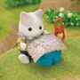Sylvanian Families - Figurines articulées Fils et Bébé Chat Latté - Aventure en Forêt Secrète avec accessoires - Set de jeu