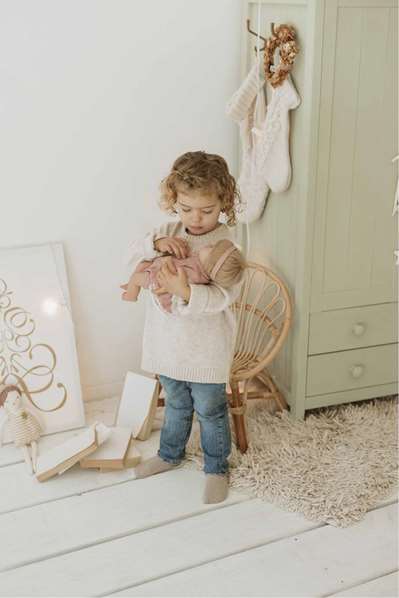 Muñecas Arias Sora Mariposa - Poupée Elegance 35 cm, Jouet pour Enfants dès 3 ans (Packaging et Instructions en Espagnol)