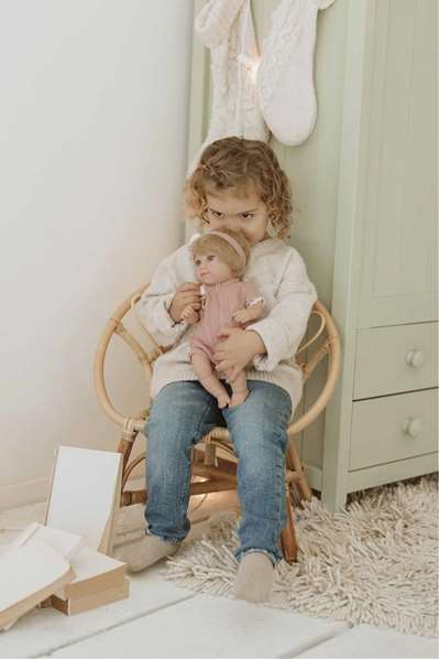 Muñecas Arias Sora Mariposa - Poupée Elegance 35 cm, Jouet pour Enfants dès 3 ans (Packaging et Instructions en Espagnol)