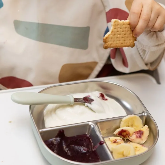 Beaba Set de 3 couverts d'apprentissage en inox avec manches en matériau recyclé, pour enfant dès 6 mois