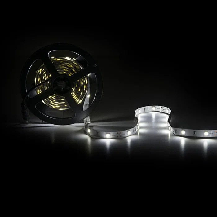 Greenice Ruban LED SMD5050 12VDC Blanc chaud 5m 36W 1974Lm 2700K Greenice Ruban LED SMD5050 12VDC Blanc chaud 5m 36W 1974Lm 2700K