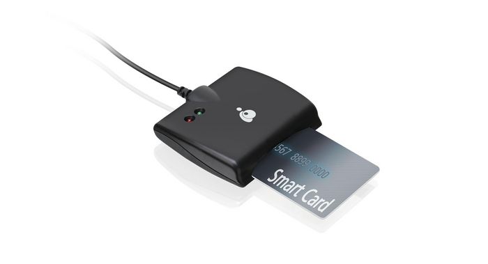 IOGEAR Lecteur de Cartes à Puces USB-C CAC/Smart Card - Compatible TAA, Transfert Rapide, pour Sécurité Militaire et Gouvernementale
