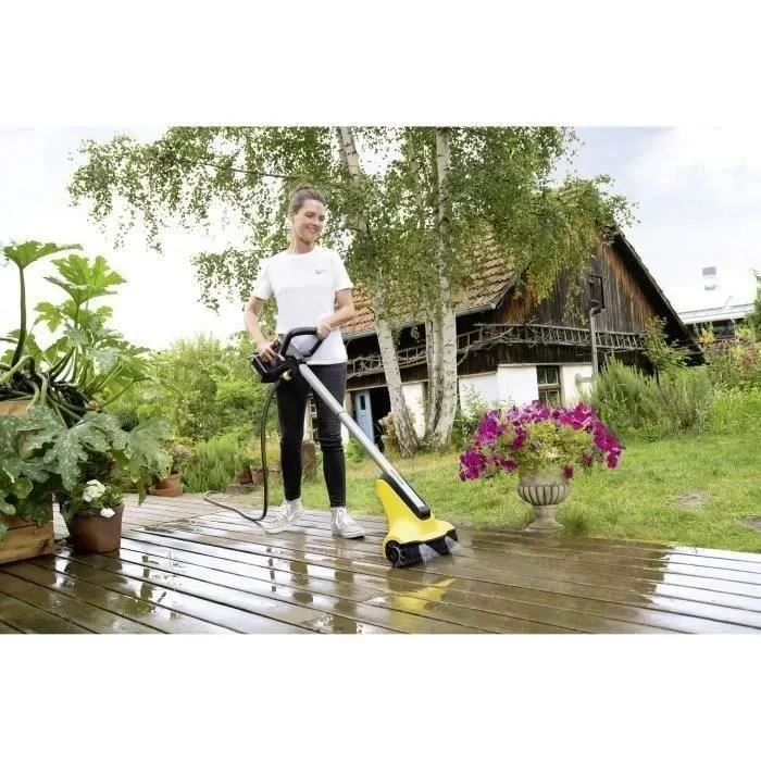 Kärcher Nettoyeur de terrasse sur batterie Patio Cleaner PCL 3-18 (pour bois, sans batterie, avec rouleaux rotatifs et alimentation eau intégrée)