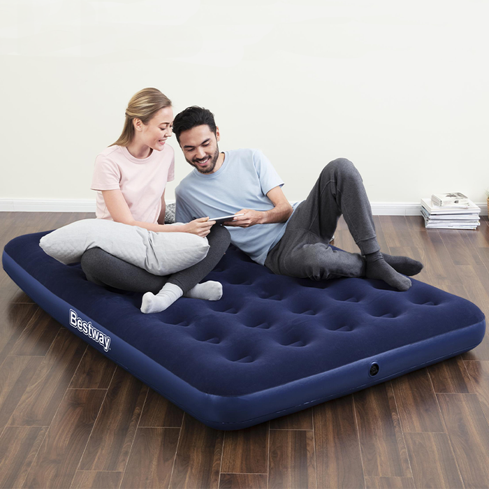 Bestway 67287 Matelas Gonflable Double avec Pompe Électrique 191x137x22 cm Camping et Maison