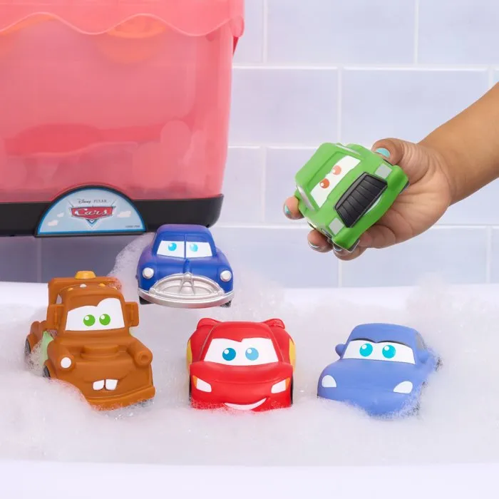 Disney Cars - Set de 5 figurines et panier de rangement pour le bain