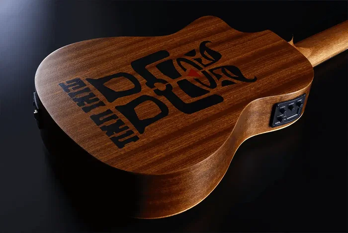 LAG Ukelele Tiki Uku Mini Bass Cutaway Électroacoustique