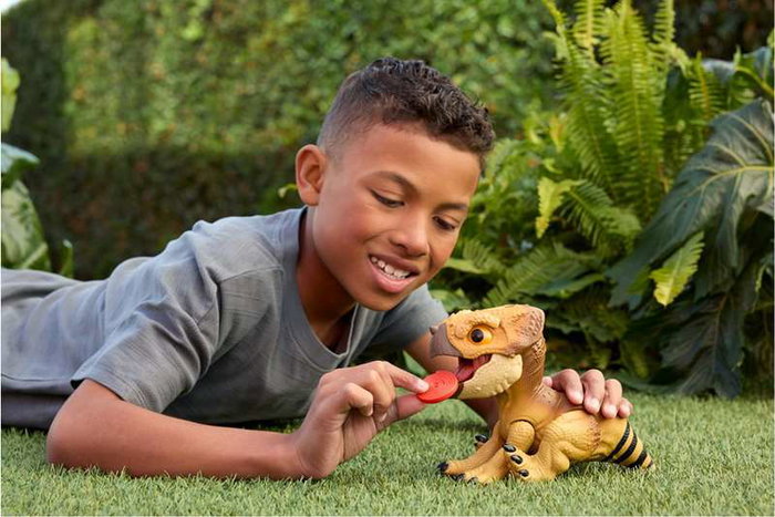 Mattel Jurassic World - Figurine Aquilops Dolores Interactive