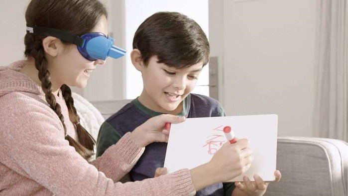 Bizak Jeu Vision Impossible - Ce qui semble facile devient difficile ! - Jeu de société en espagnol - À partir de 8 ans - Contient lunettes, cartes et carnet Bizak Jeu Vision Impossible - Ce qui semble facile devient difficile ! - Jeu de société en espagnol - À partir de 8 ans - Contient lunettes, cartes et carnet