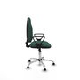 Chaise de bureau Algarra avec mécanisme Contact permanent de base, rembourrée de tissu vert bouteille. Équipée d'une base chromée, d'accoudoirs fixes et de butées