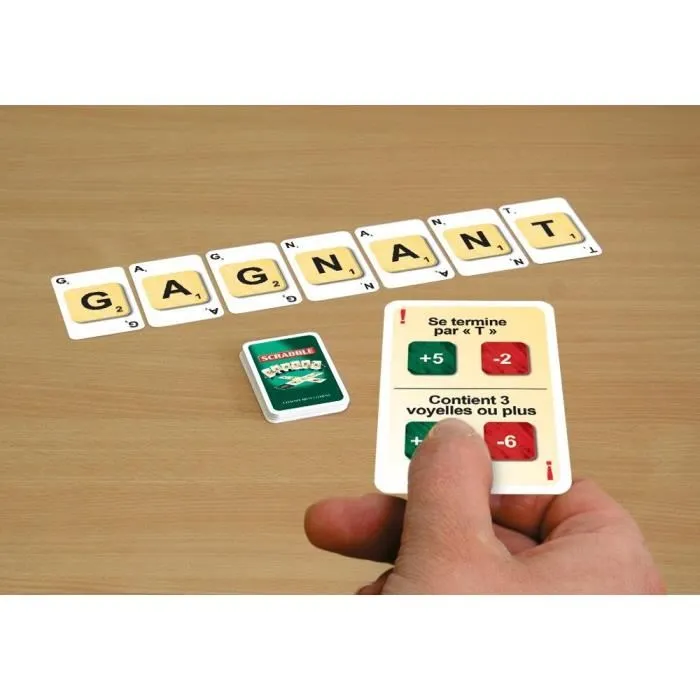 Megableu Scrabble Cartes - 3 jeux en 1 (Classique, Forfait, Rami) - Jeu de lettres et cartes portatif en français