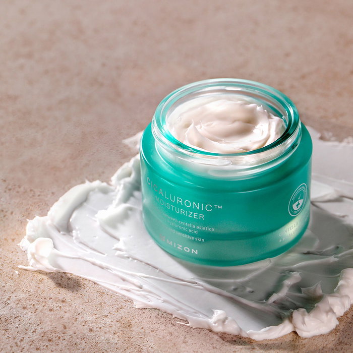 Mizon Crème Hydratante CICALURONIC 50 ml - Complexe Cicaluronique, Acide Hyaluronique, Centella Asiatica pour Peaux Sèches et Sensibles Mizon Crème Hydratante CICALURONIC 50 ml - Complexe Cicaluronique, Acide Hyaluronique, Centella Asiatica pour Peaux Sèches et Sensibles