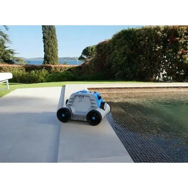 Bestway Robot Piscine Electrique Thetys HJ1005 Autonome pour Fonds Plats Jusqu'à 20 m² - Nettoyage Asymétrique - Batterie Rechargeable Bestway Robot Piscine Electrique Thetys HJ1005 Autonome pour Fonds Plats Jusqu'à 20 m² - Nettoyage Asymétrique - Batterie Rechargeable