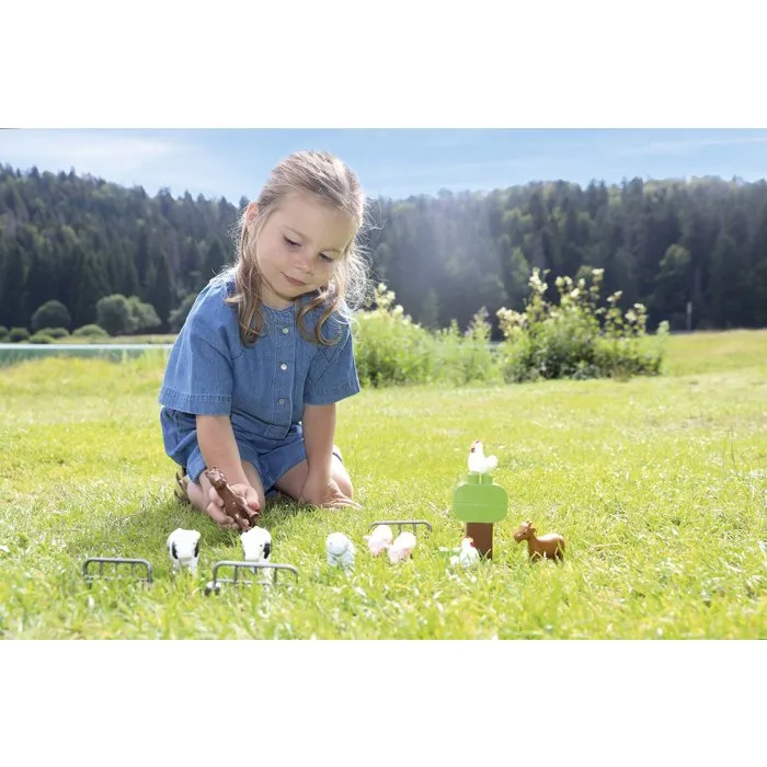 Ecoiffier Abrick 3329 - Jeu de Ferme - Les Animaux de la Campagne - 9 Figurines avec Enclos et Arbre - Jouet d'Éveil pour Enfant dès 18 Mois - Origine France