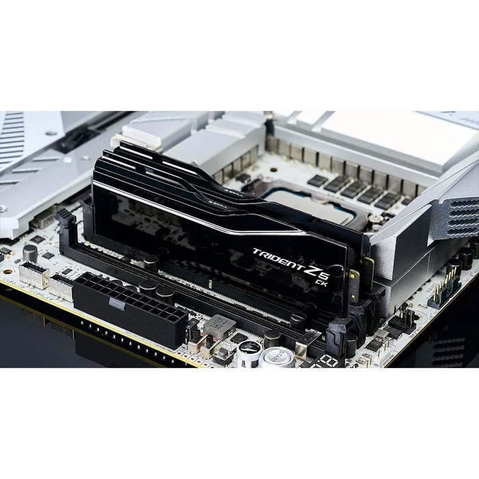 GSKILL F5-8200C4052G24GX2-TZ5CK 48 GB DDR5 8200 MHz CL40 GSKILL F5-8200C4052G24GX2-TZ5CK 48 GB DDR5 8200 MHz CL40